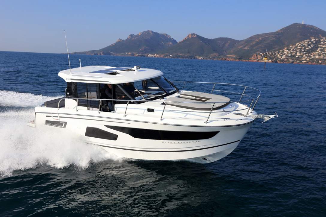 Jeanneau Merry Fisher 1095 HB Exterior - 32.JPG
