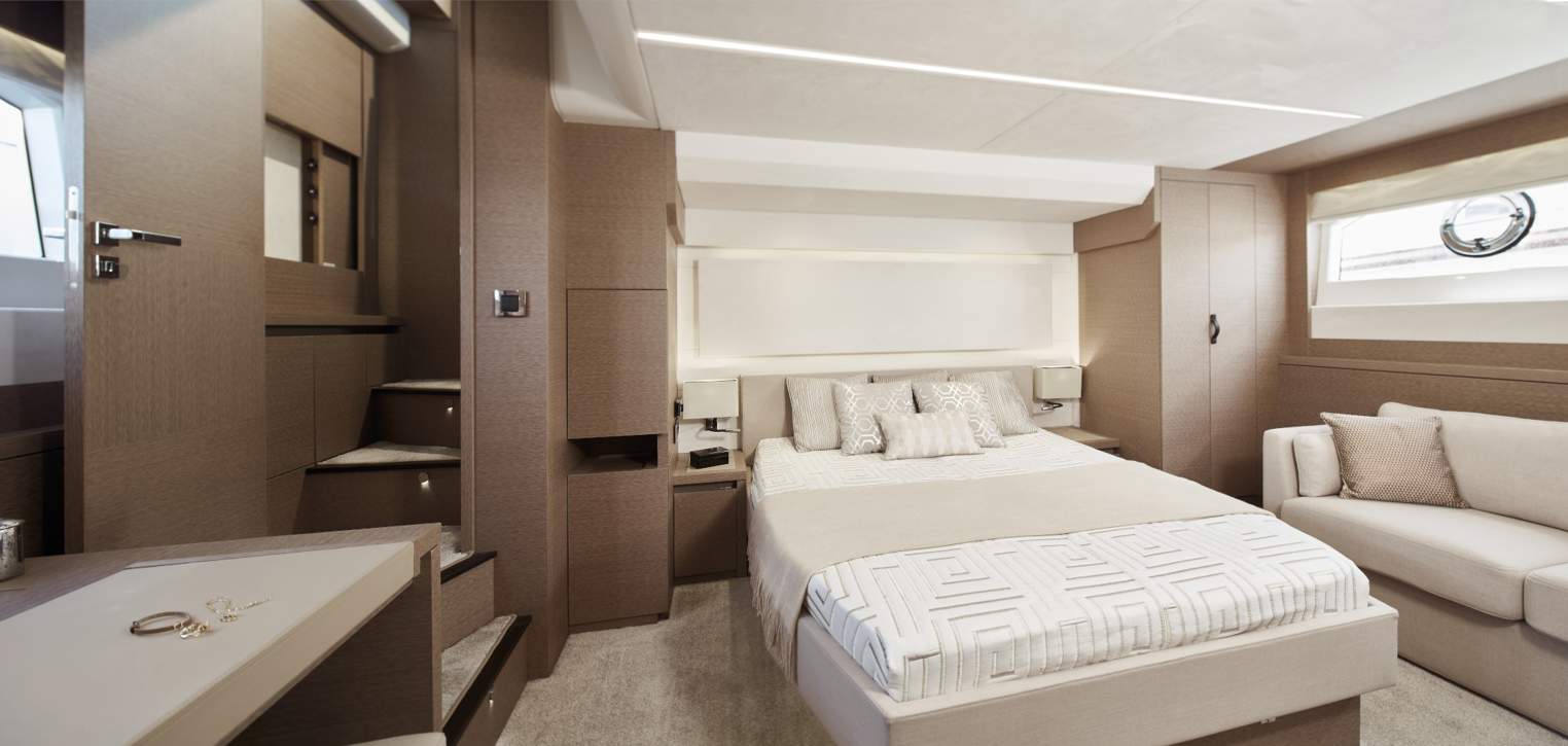 Prestige 630 Flybridge Interior - 16.JPG