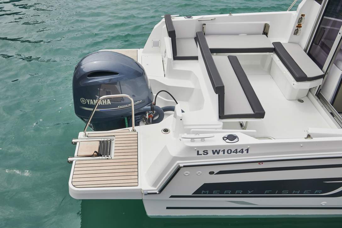 Jeanneau Merry Fisher 795 Serie 2 HB Exterior - 28.JPG