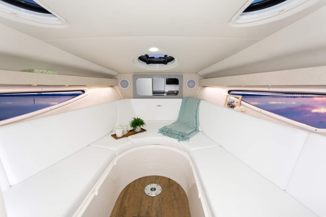 28Express Interior 23 13 2K