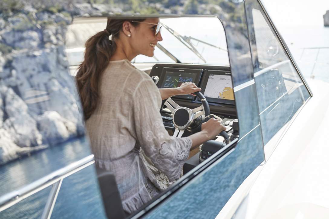 Prestige 460 S Exterior - 30.JPG