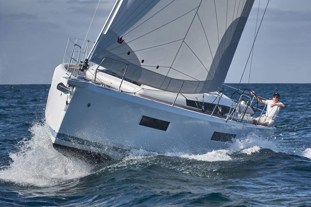Jeanneau Sun Odyssey 440 Exterior - 9.JPG
