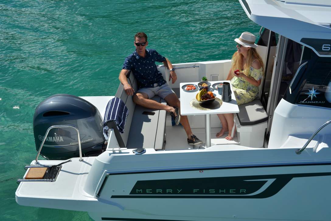 Jeanneau Merry Fisher 695 Serie 2 HB Exterior - 1.JPG