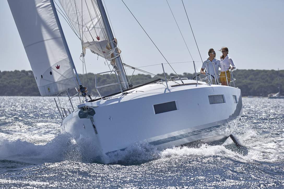 Jeanneau Sun Odyssey 440 Exterior - 29.JPG
